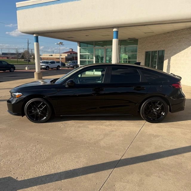 Used 2025 Honda Civic Sport image 2