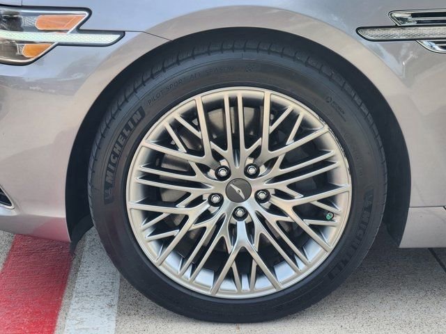 Used 2021 Genesis G90 3.3T Premium image 17