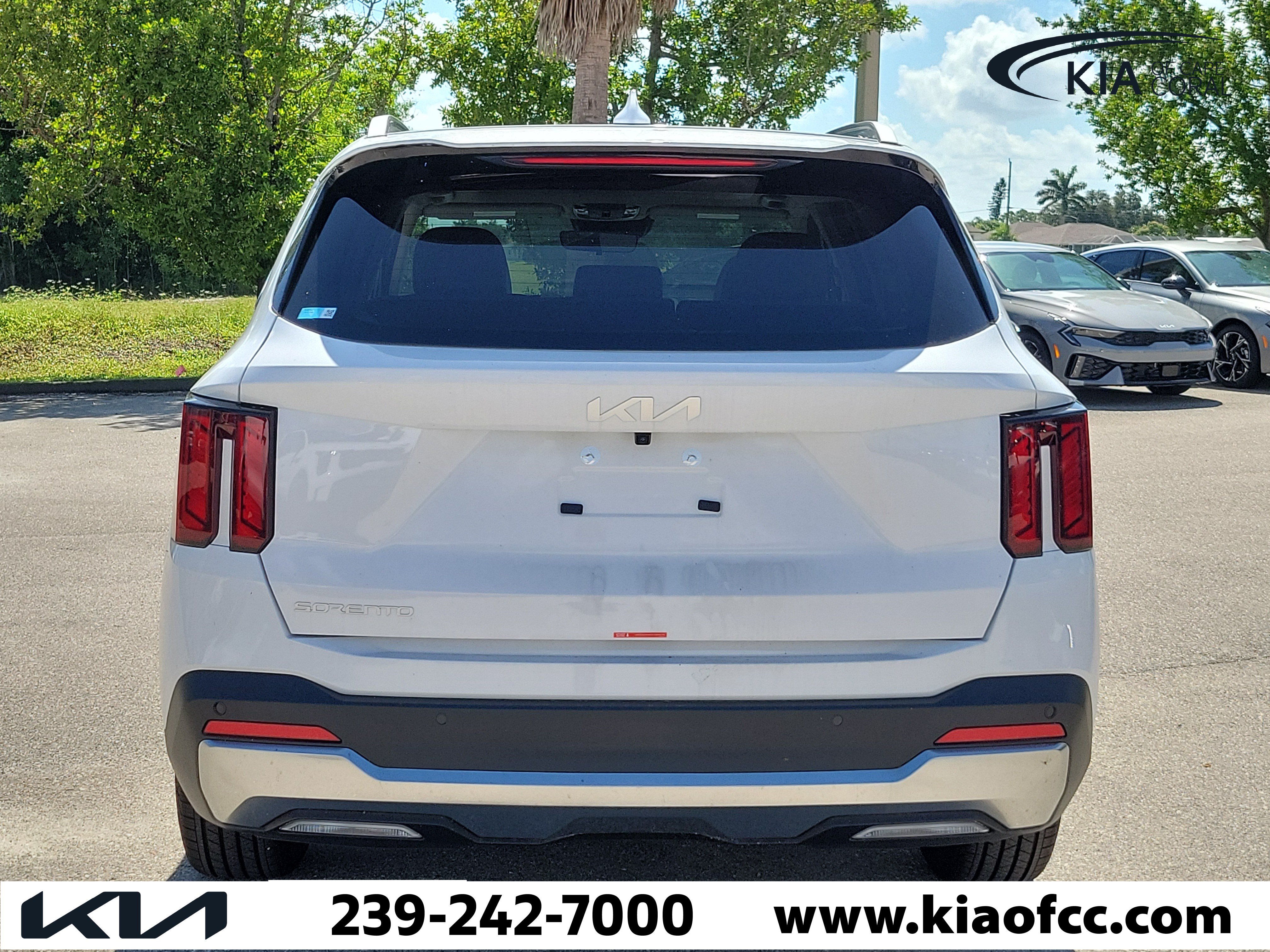 New 2026 Kia Sorento S w/ S Panoramic Sunroof Package FWD image 5