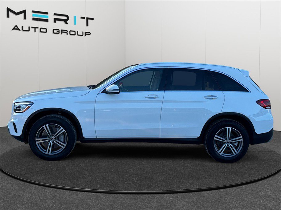 Used 2020 Mercedes-Benz GLC 300 4MATIC w/ Multimedia Package image 5