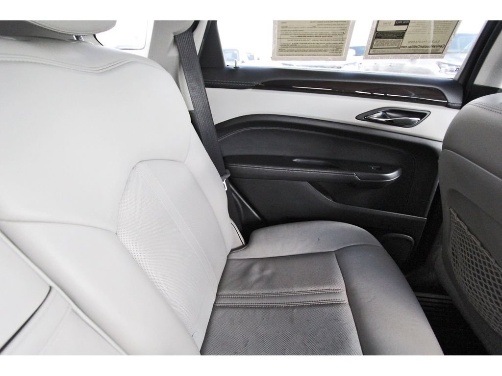 Used 2013 Cadillac SRX Luxury FWD image 11