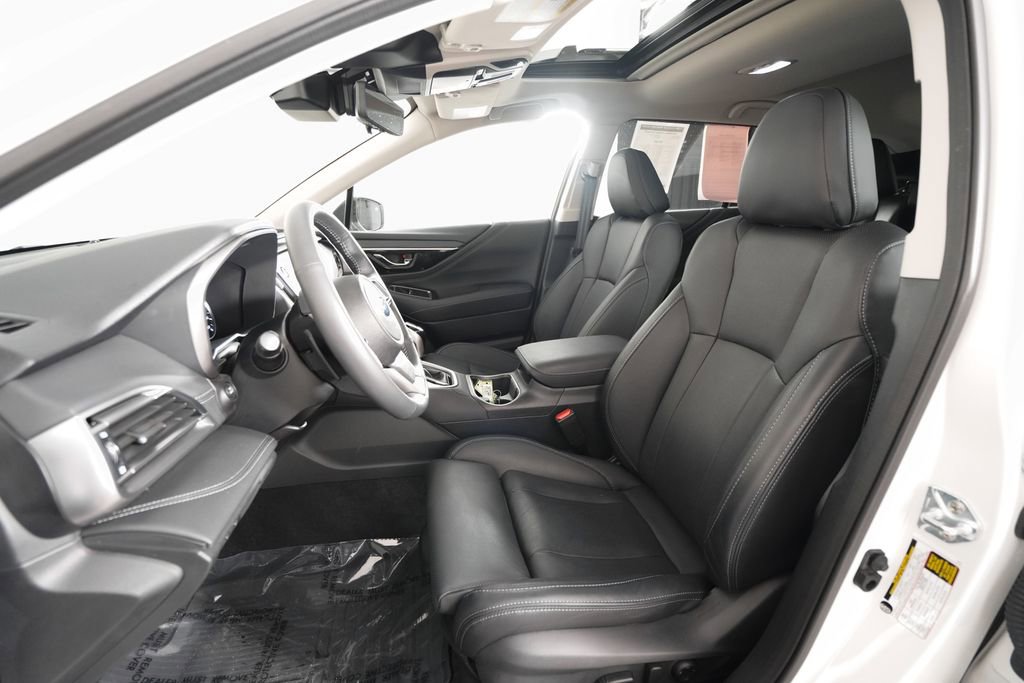 Used 2025 Subaru Outback Touring XT w/ Popular Package #2 image 9