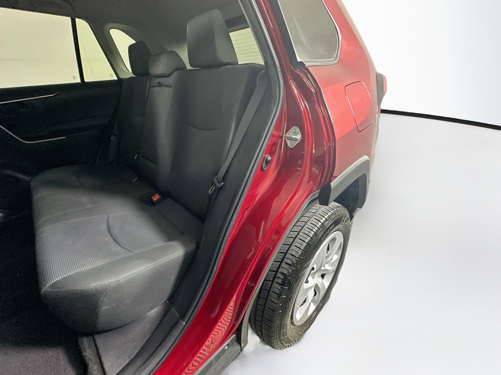 Certified 2023 Toyota RAV4 LE FWD image 25