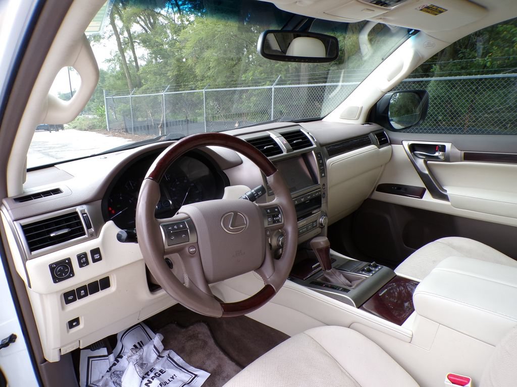 Used 2014 Lexus GX 460 w/ Premium Package AWD/4WD image 11