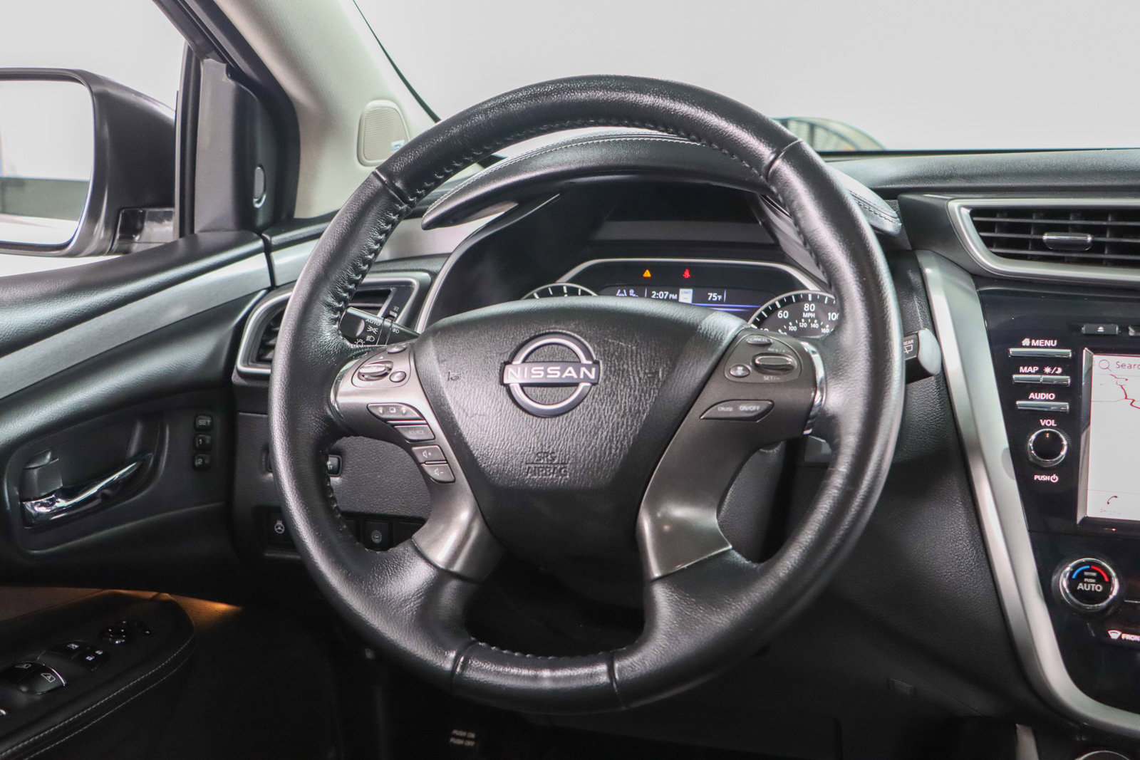 Used 2023 Nissan Murano SL w/ SL Moonroof Package image 12