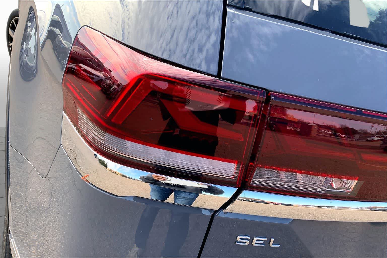 New 2026 Volkswagen Atlas SEL Premium R-Line AWD/4WD image 14