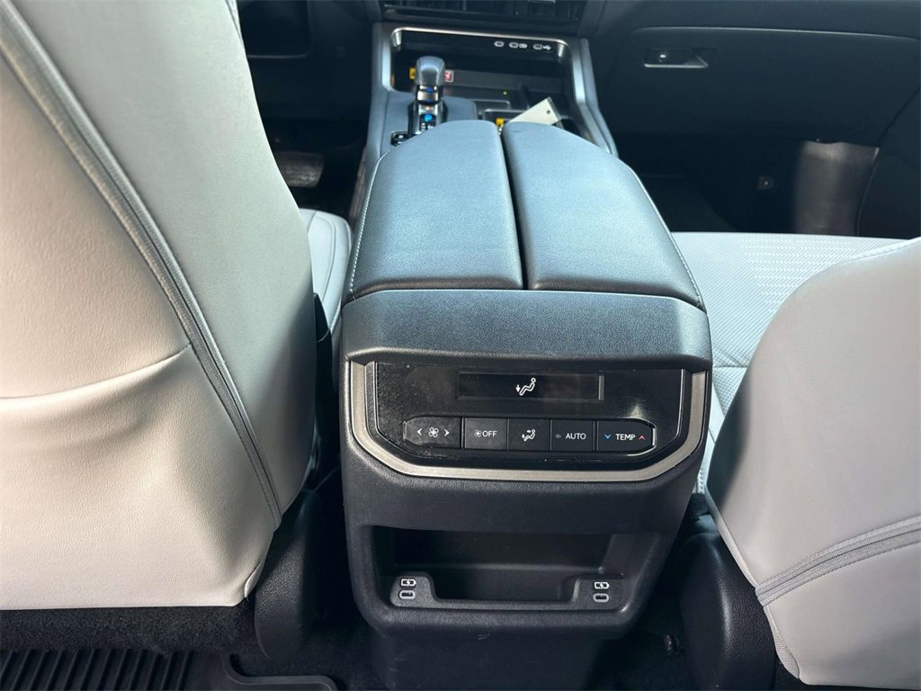 Used 2024 Lexus TX 350 AWD image 11