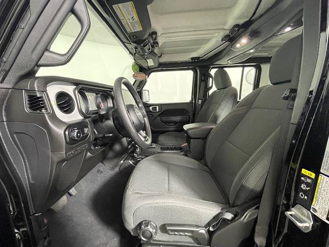 Used 2026 Jeep Wrangler Unlimited Sport AWD/4WD image 9