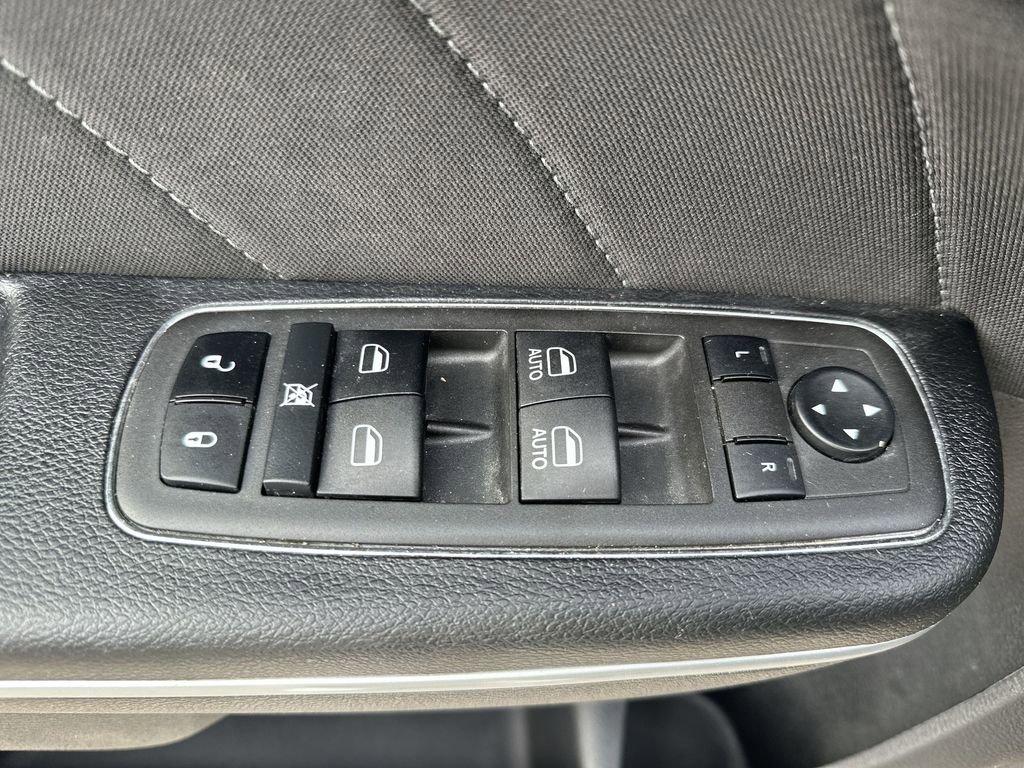 Used 2022 Dodge Charger SXT image 15