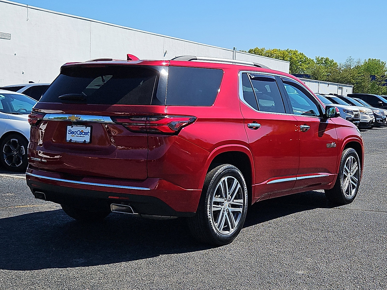 Used 2023 Chevrolet Traverse High Country AWD/4WD image 6