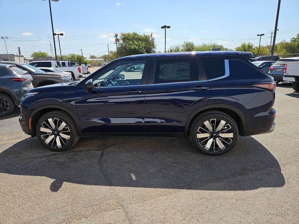 New 2026 Mitsubishi Outlander SE AWD/4WD image 7