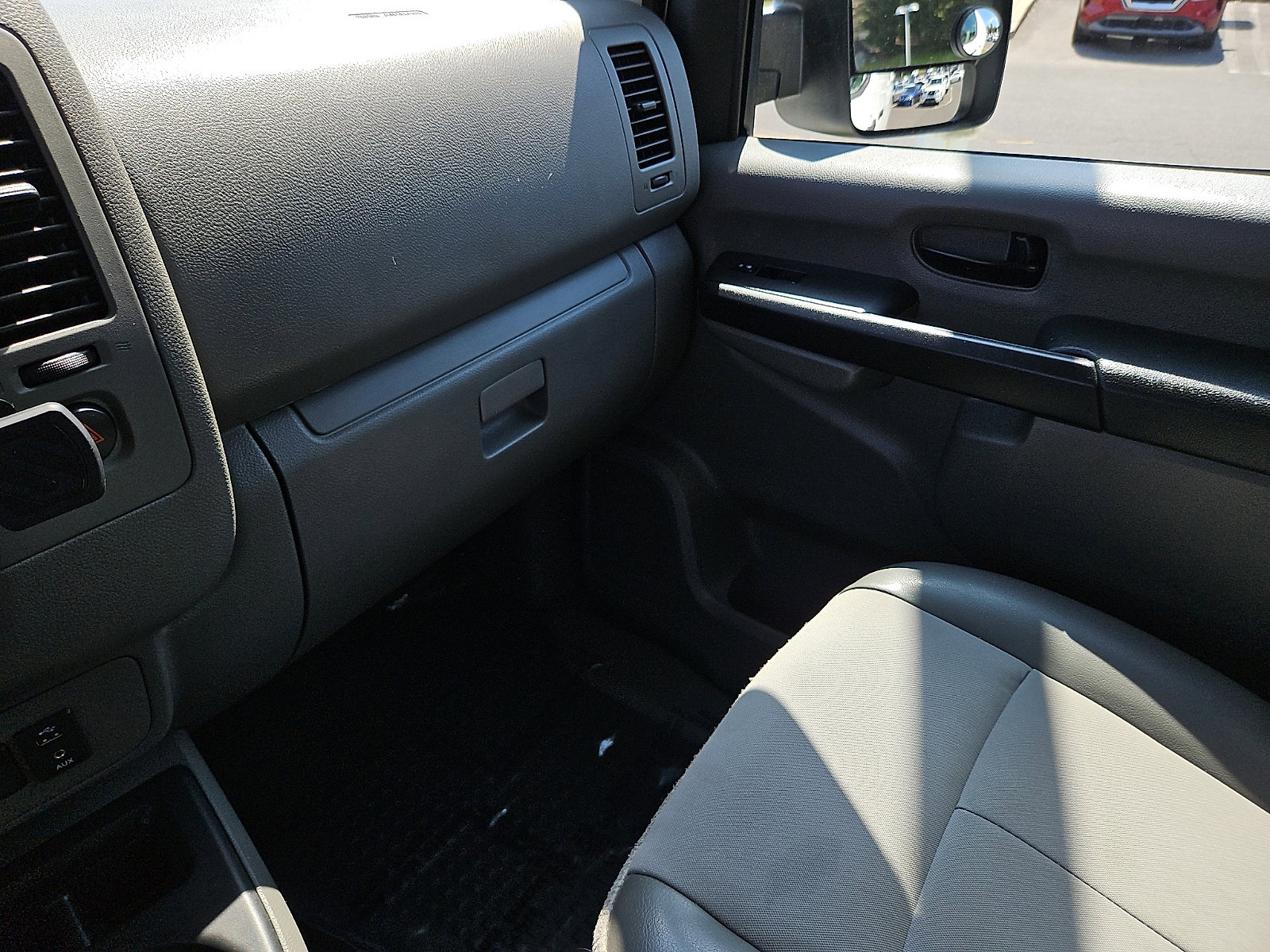 Used 2018 Nissan NV 1500 SV image 24