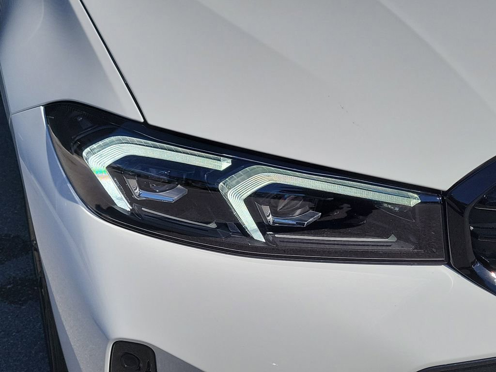 Used 2025 BMW M340i w/ Premium Package RWD image 15