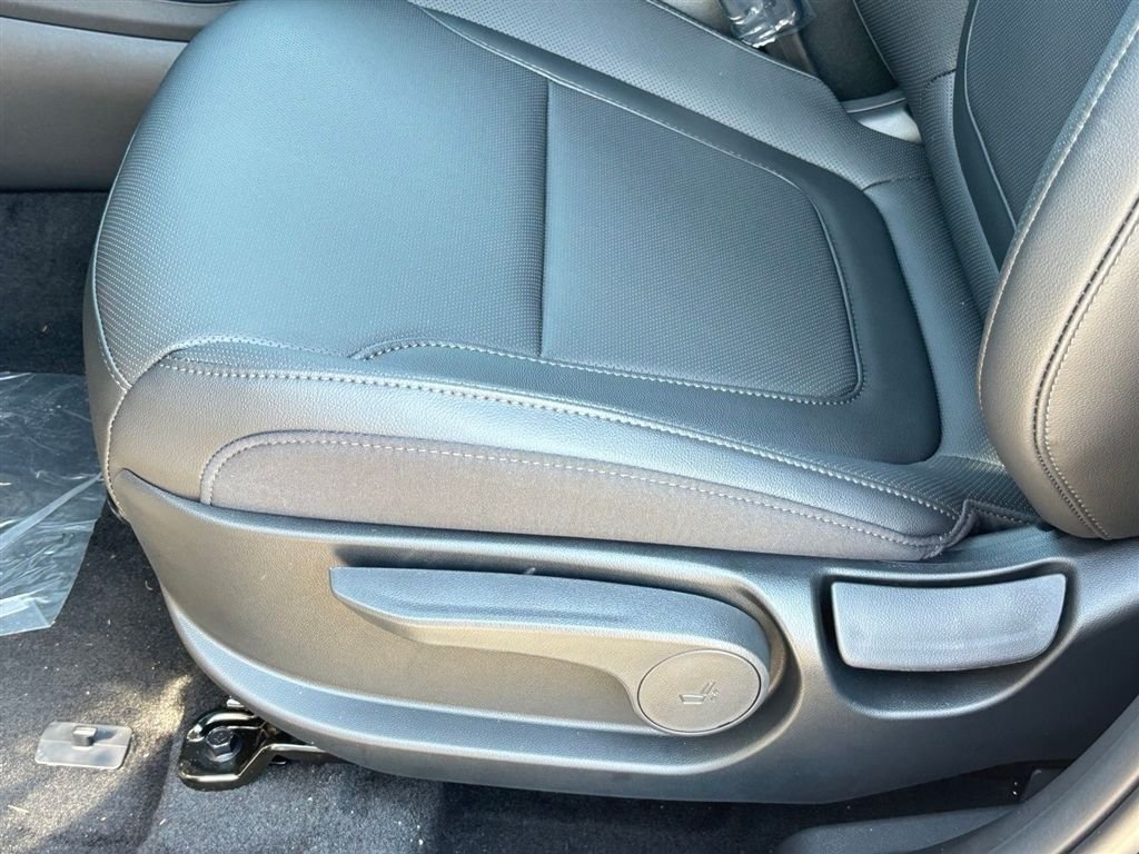 New 2027 Hyundai Santa Cruz SE AWD/4WD image 15