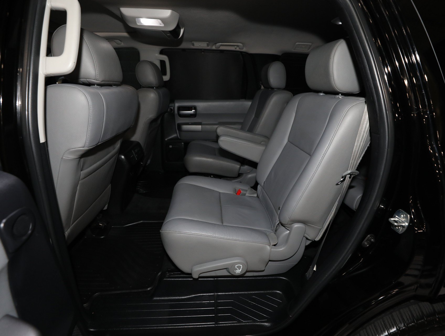 Used 2016 Toyota Sequoia Limited AWD/4WD image 49