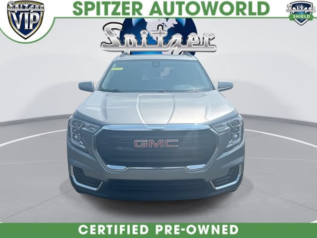 Used 2023 GMC Terrain SLE w/ Driver Convenience Package AWD/4WD image 3