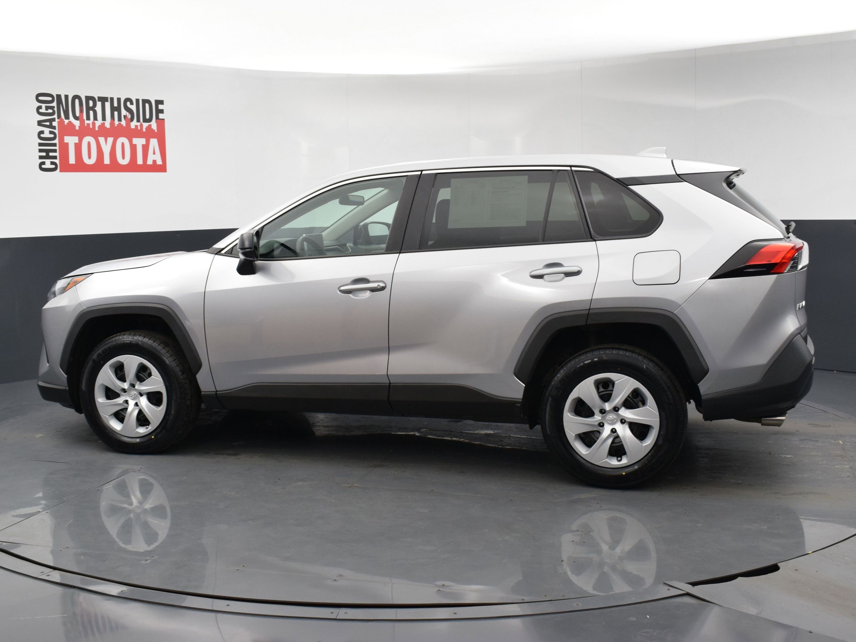 Used 2024 Toyota RAV4 LE image 2