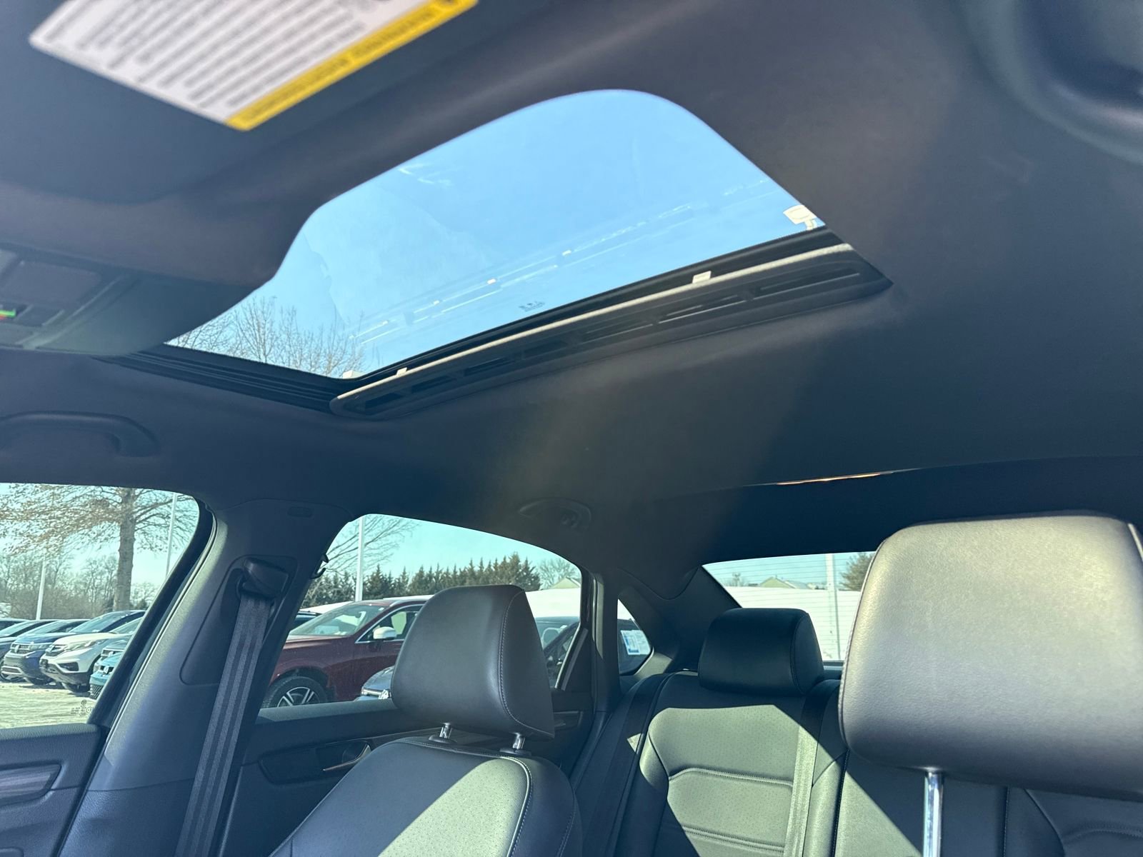 Certified 2022 Volkswagen Passat 2.0T R-Line image 24