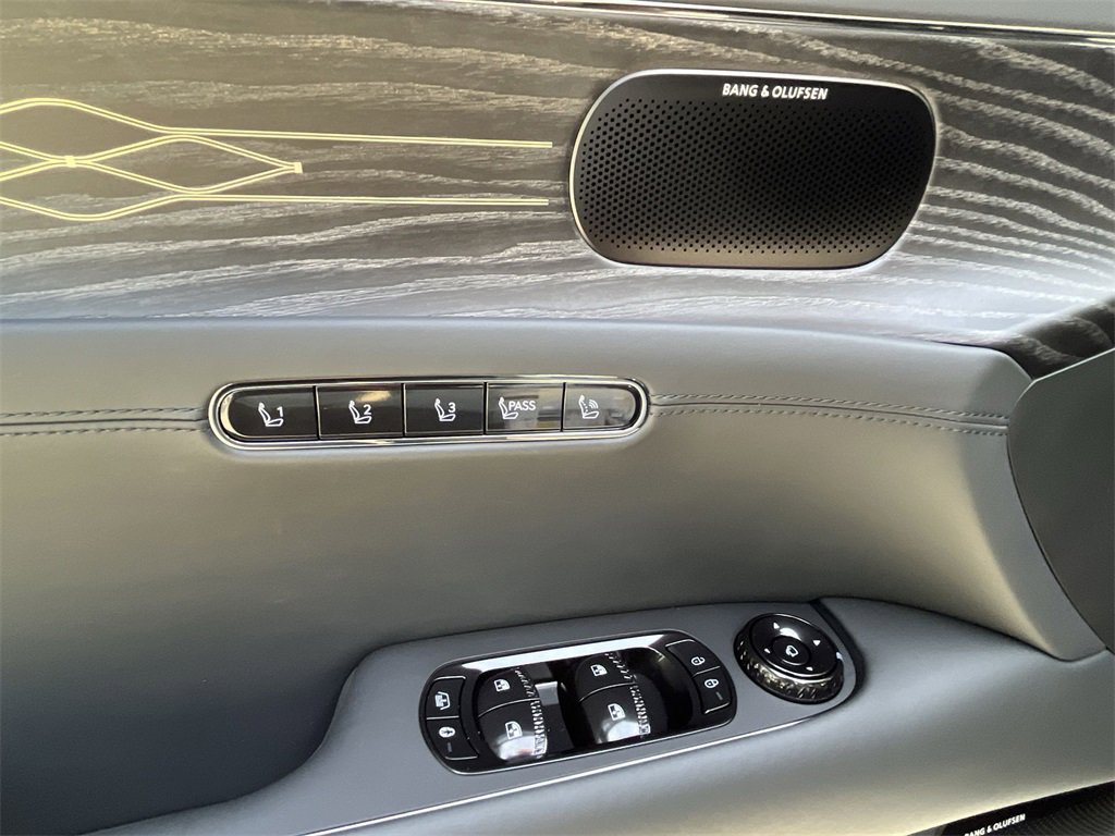 New 2026 Genesis G90 3.5T Prestige image 15