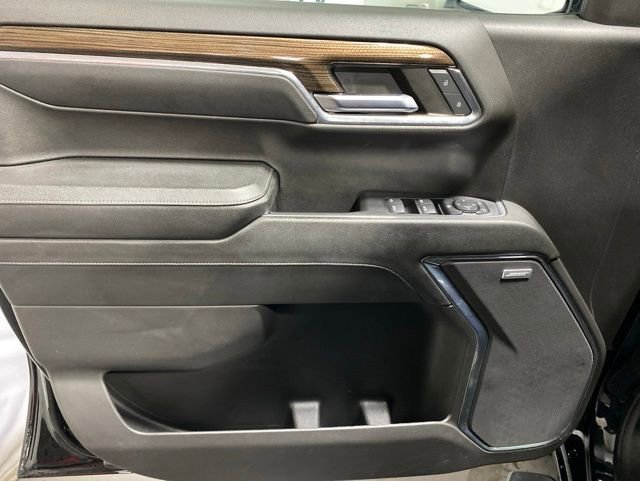 Used 2023 Chevrolet Silverado 1500 LT Trail Boss w/ Convenience Package II AWD/4WD image 11