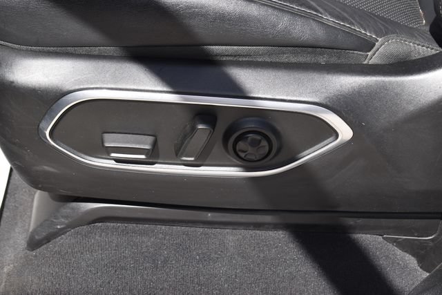 Used 2023 Jeep Wagoneer L Series II AWD/4WD image 15
