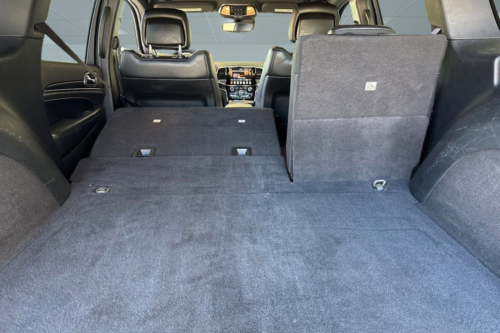 Used 2019 Jeep Grand Cherokee Limited AWD/4WD image 33