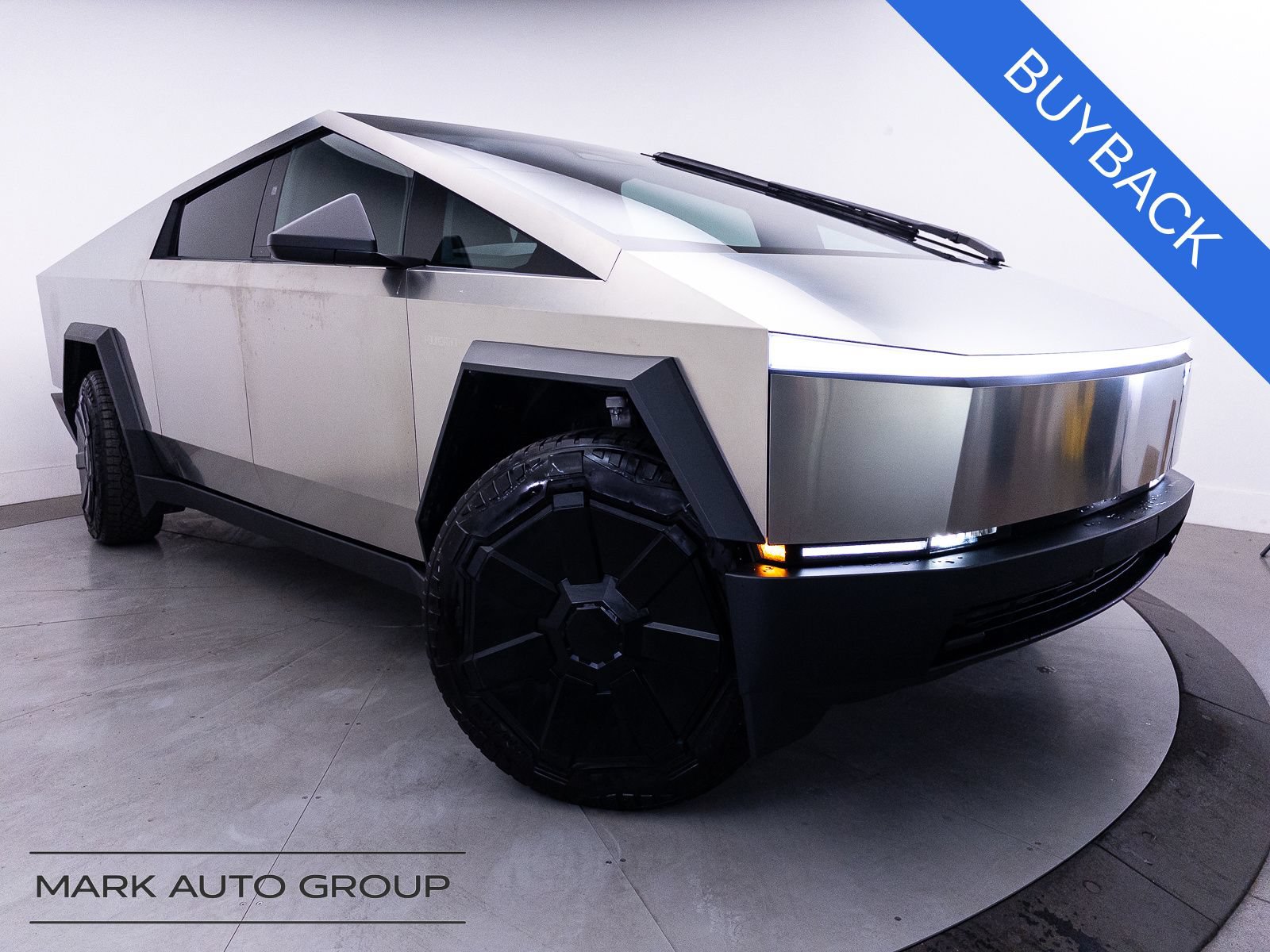 Used 2024 Tesla Cybertruck AWD Crew Cab image 1