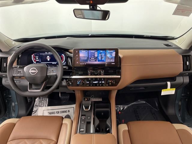 New 2026 Nissan Pathfinder Platinum FWD image 40
