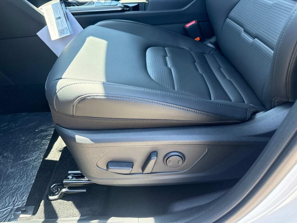 New 2026 Kia Sportage SX AWD/4WD image 18