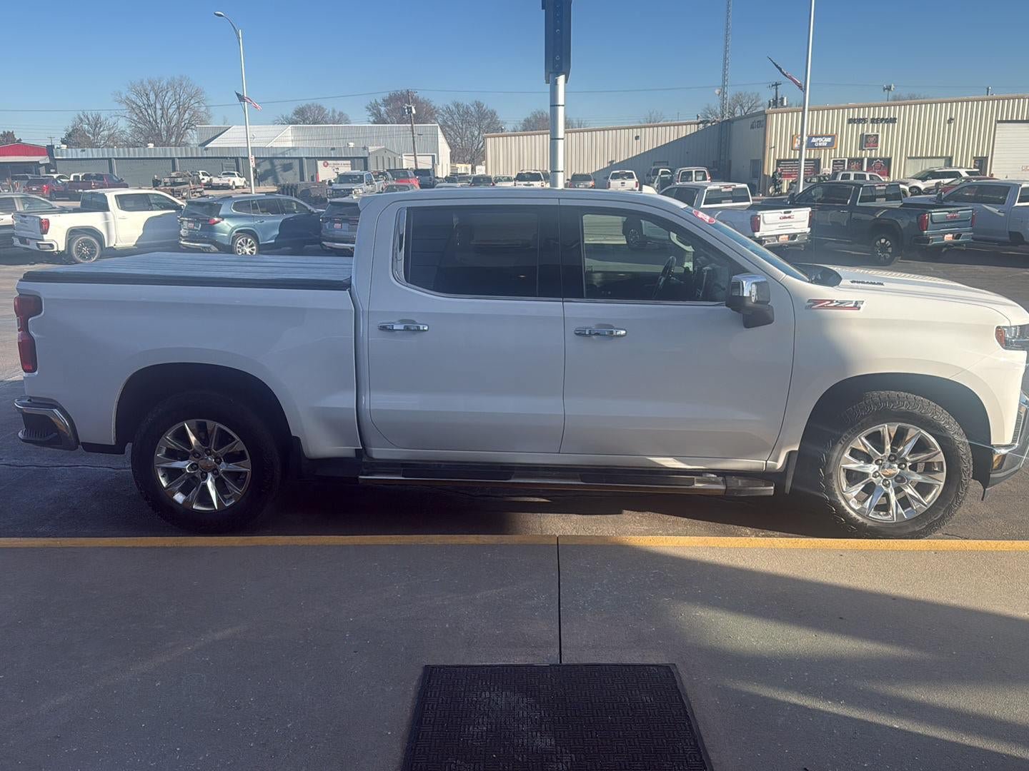 Used 2020 Chevrolet Silverado 1500 LTZ w/ LTZ Premium Package AWD/4WD image 8