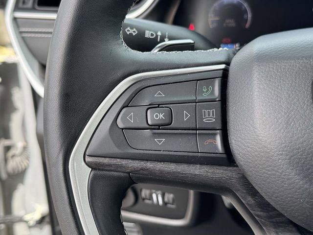 Used 2021 Jeep Grand Cherokee L Limited w/ Luxury Tech Group II image 11