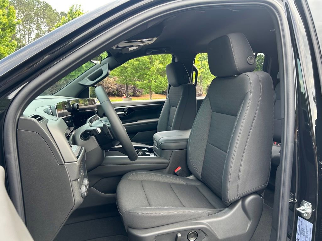 New 2026 Chevrolet Suburban LS w/ LS Custom Edition RWD image 33