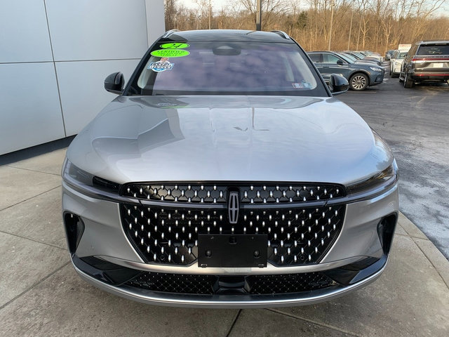 Certified 2024 Lincoln Nautilus Reserve AWD/4WD image 9
