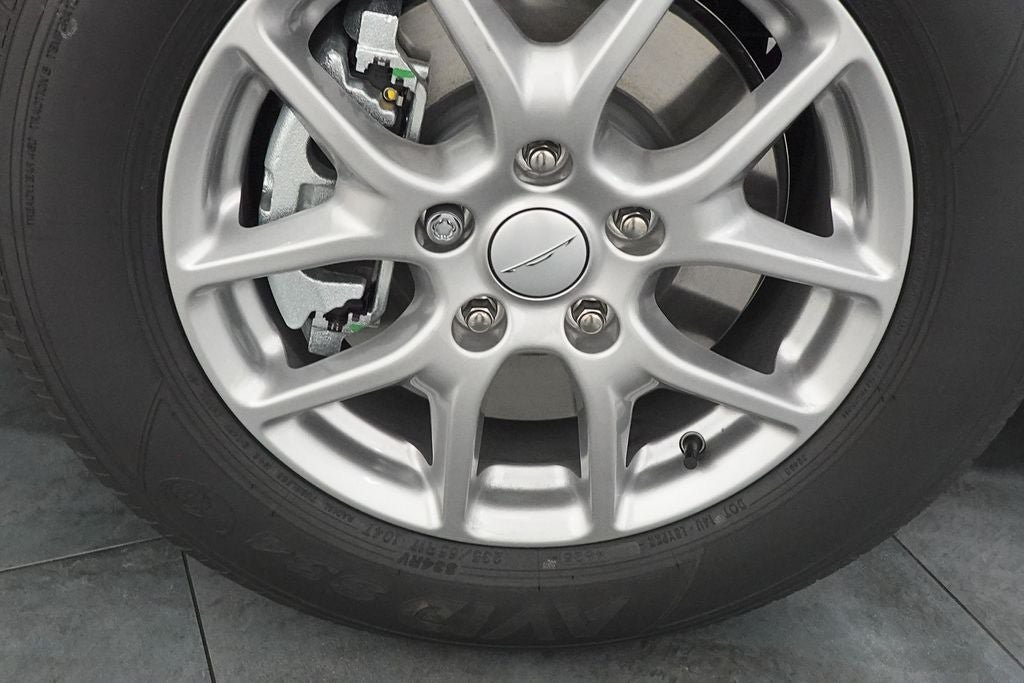 New 2027 Chrysler Pacifica Select FWD image 32