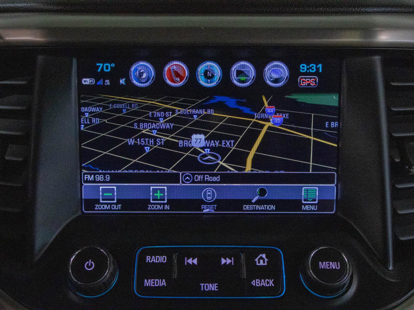 Used 2018 GMC Acadia Denali w/ LPO, Cargo Package FWD image 5