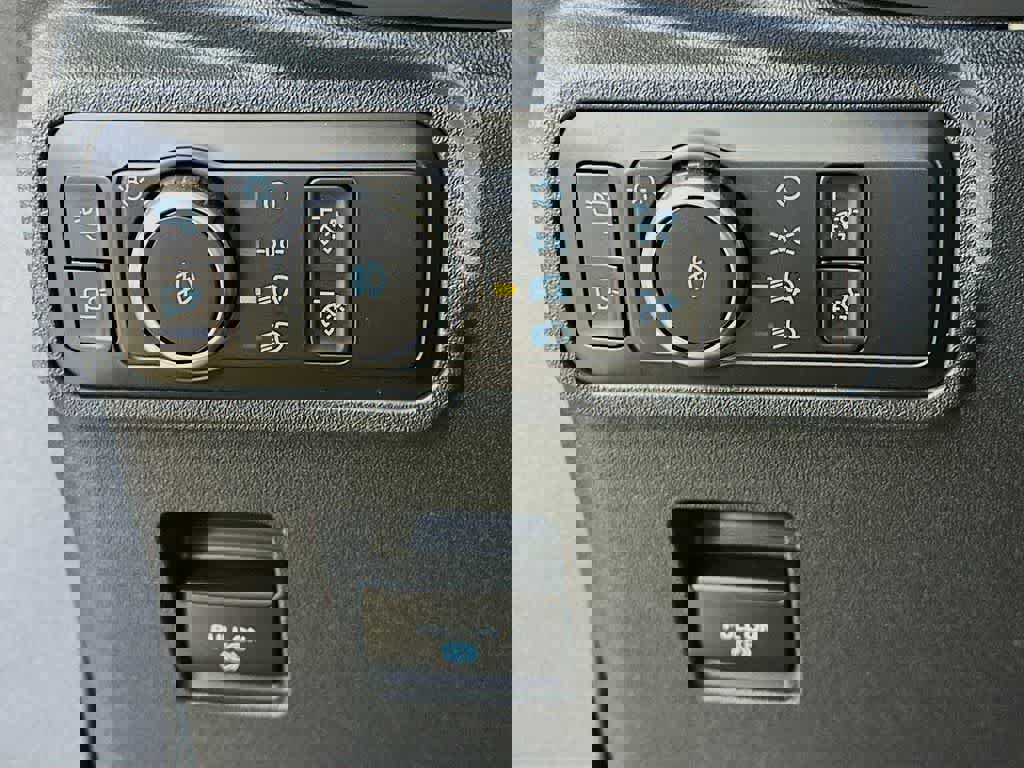 New 2025 Ford Bronco Badlands AWD/4WD image 27