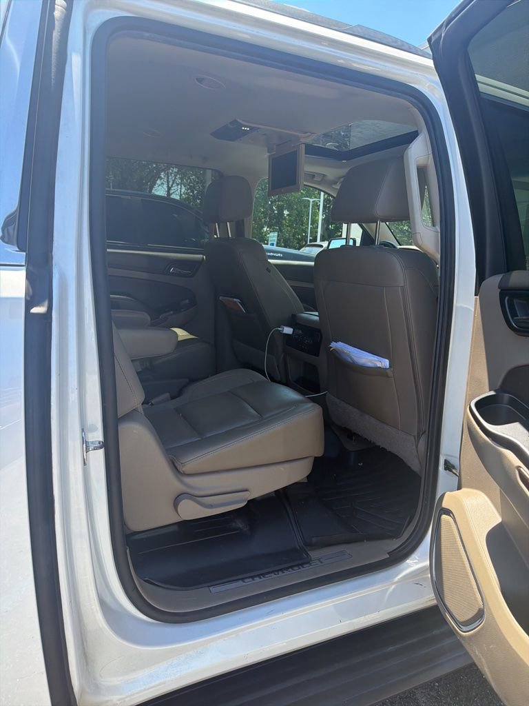 Used 2019 Chevrolet Suburban LT AWD/4WD image 7