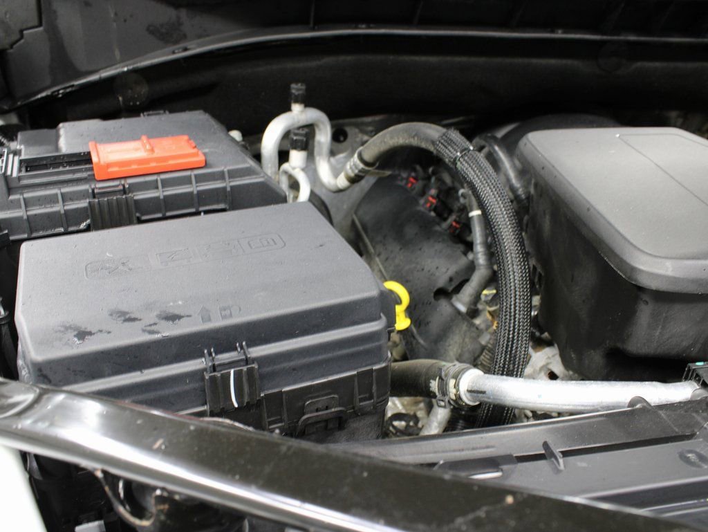 Used 2023 Chevrolet Silverado 1500 ZR2 image 32