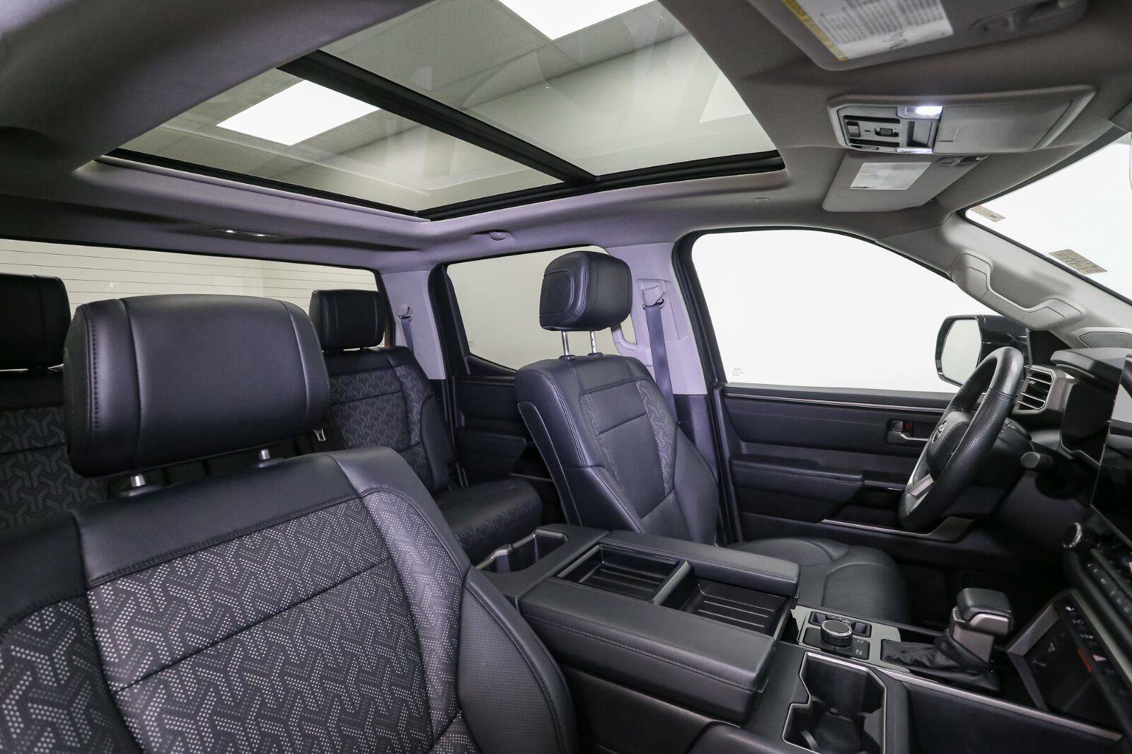 Used 2024 Toyota Tundra Limited AWD/4WD image 17