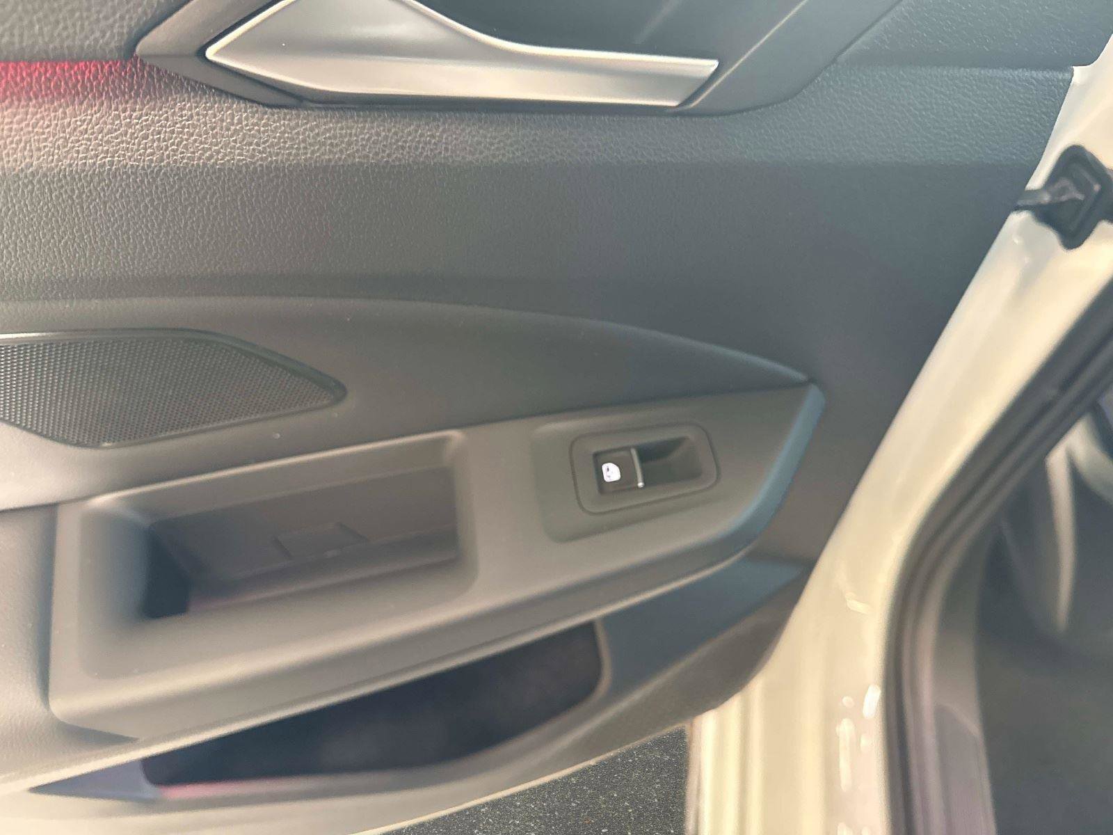 New 2026 Volkswagen Golf image 12