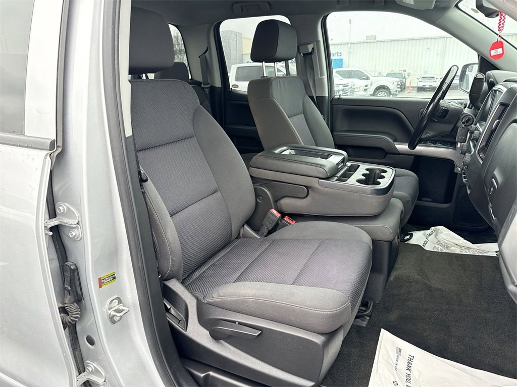 Used 2018 Chevrolet Silverado 1500 LT image 25