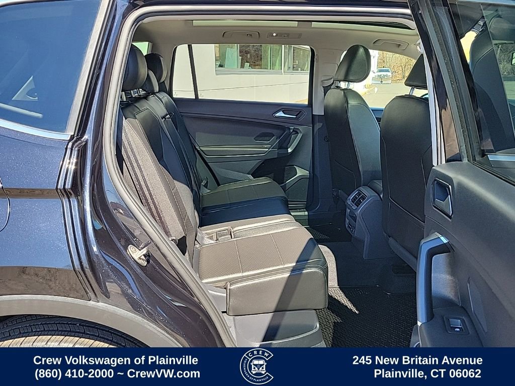Used 2018 Volkswagen Tiguan SE w/ Panoramic Sunroof Package image 15