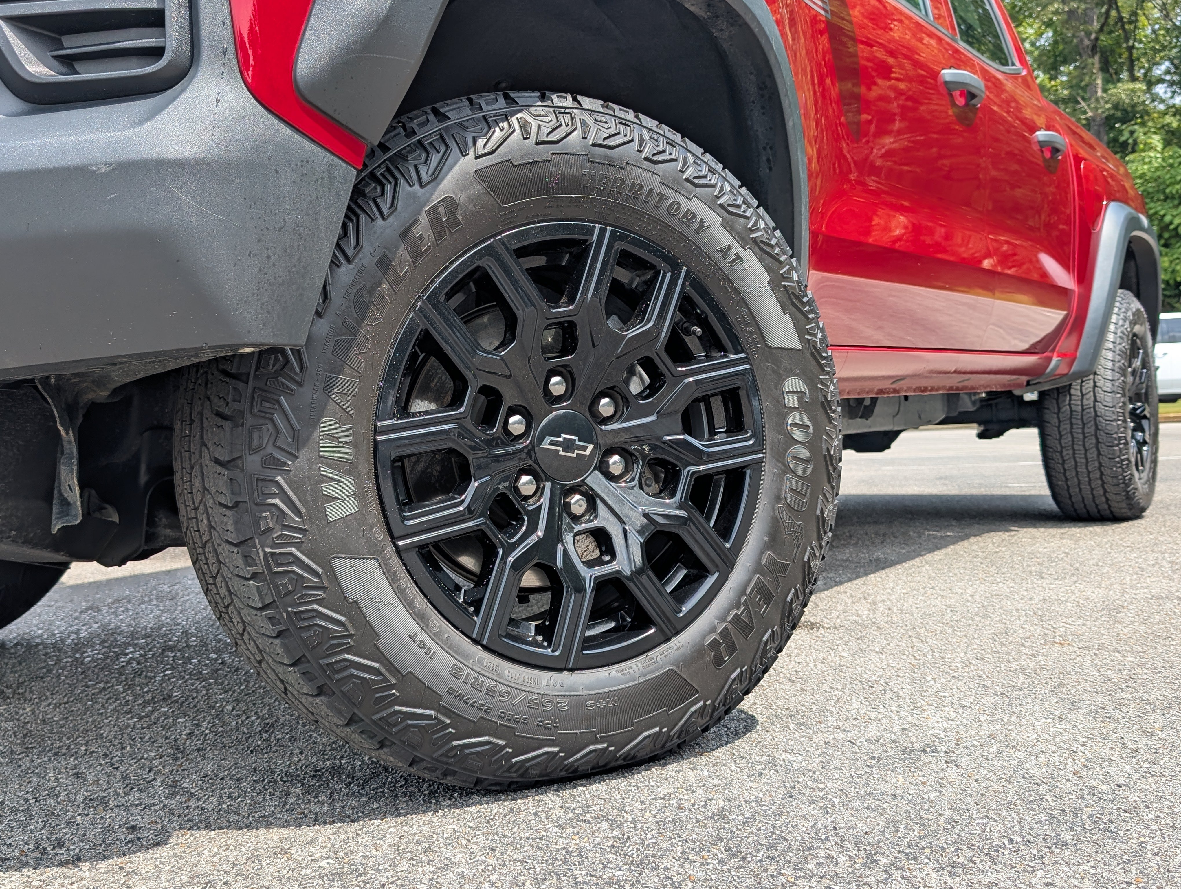 Used 2024 Chevrolet Colorado Trail Boss w/ Advanced Trailering Package AWD/4WD image 34