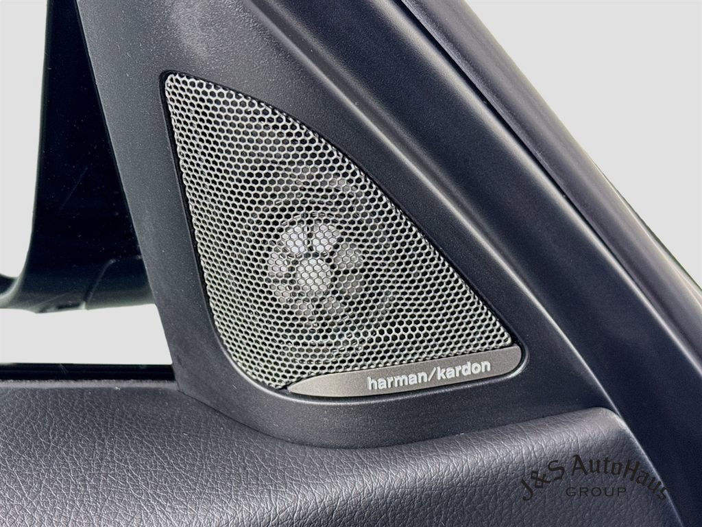 Used 2018 BMW M3 image 23