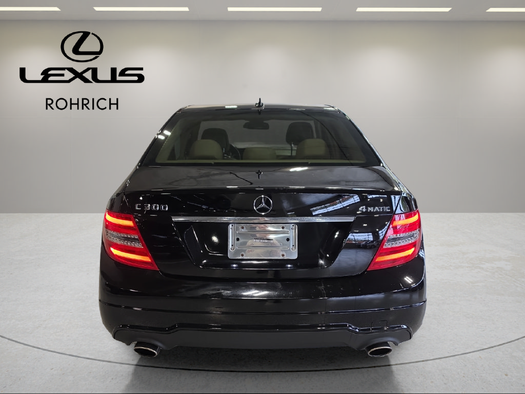 Used 2012 Mercedes-Benz C 300 4MATIC Sedan image 7