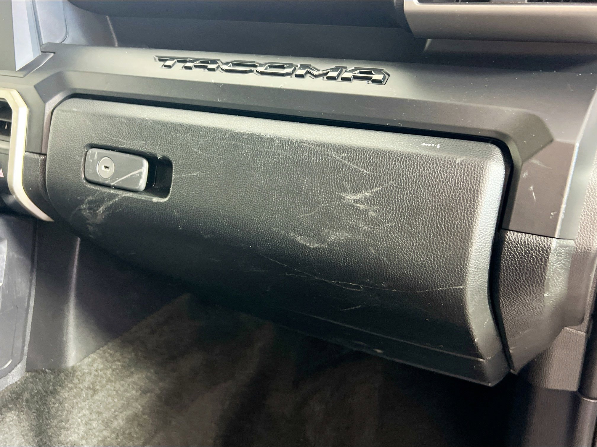 Used 2024 Toyota Tacoma SR image 34