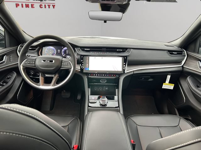 New 2026 Jeep Grand Cherokee L Limited w/ Limited Altitude Package AWD/4WD image 17