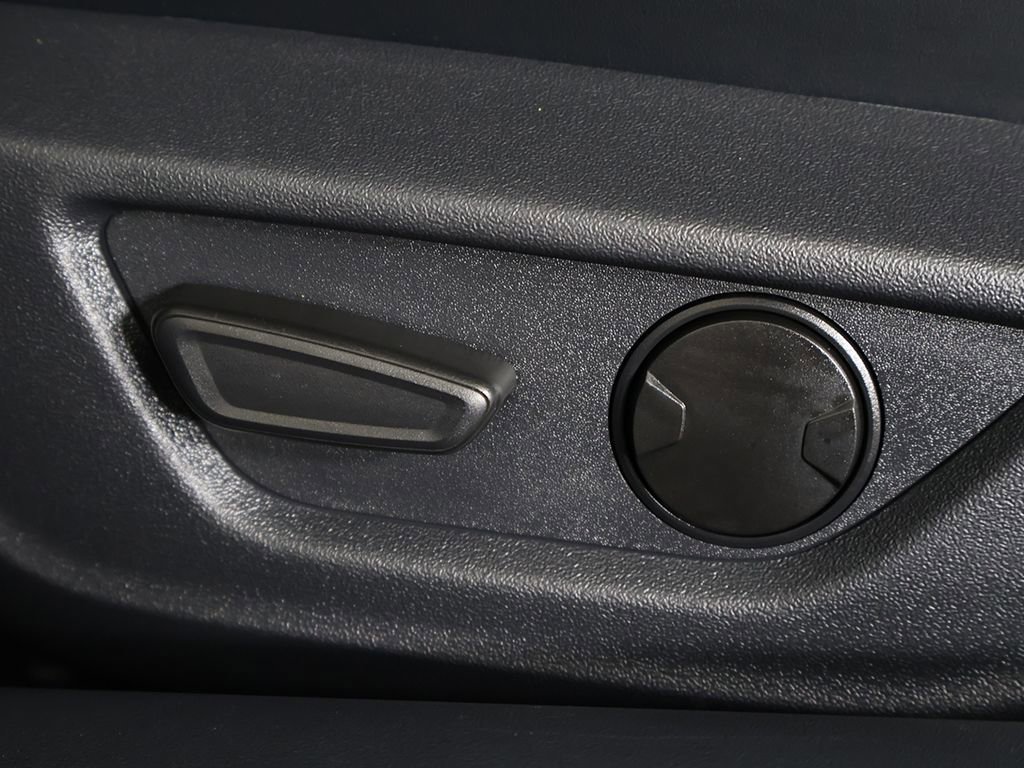 Used 2024 Ford Mustang GT Premium image 32