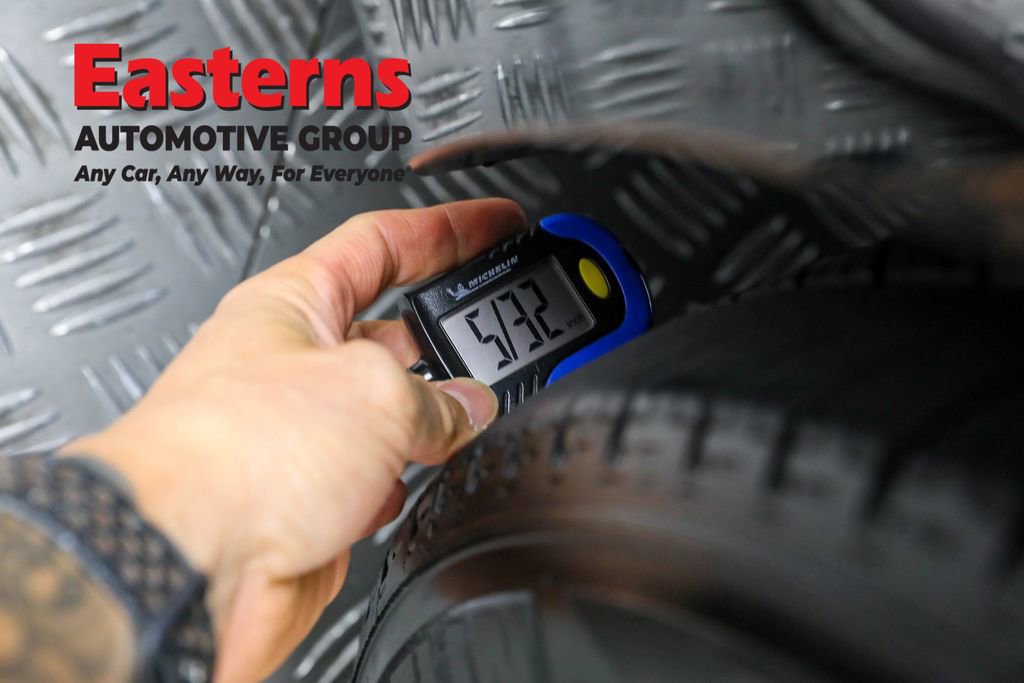 Used 2018 Toyota Avalon XLE Premium image 24