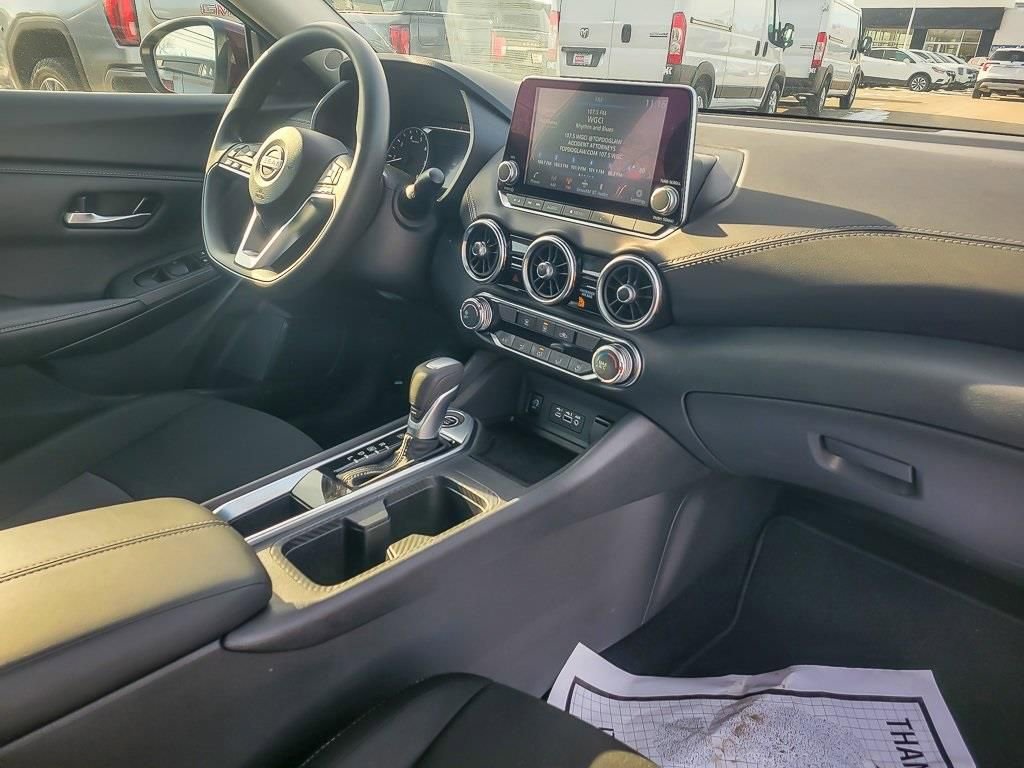 Used 2025 Nissan Sentra SV image 14